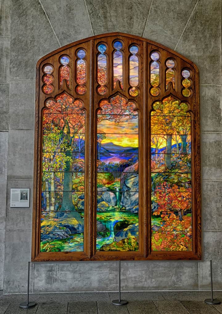 louis-comfort-stained-glass-window-metropolitan-museum-of-art