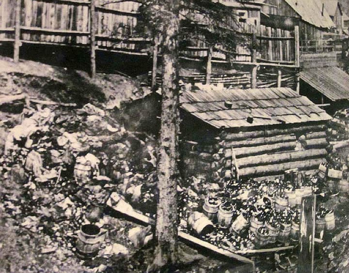 DeadwoodSaloon