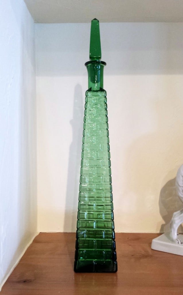 I remember visiting the Sandwich Glass Museum Peachridge Glass